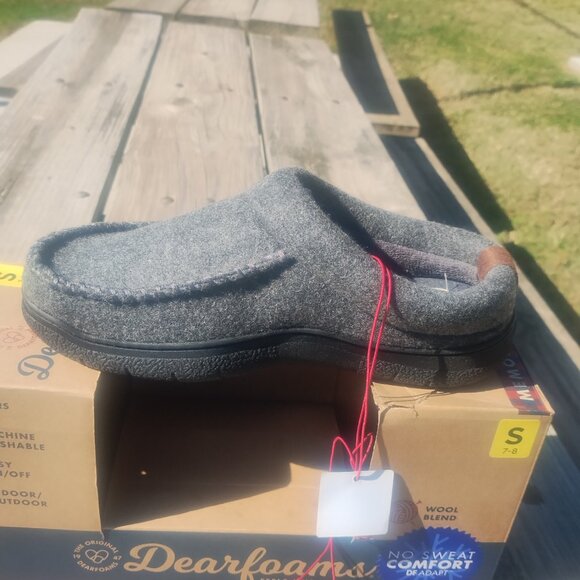 Men's Dearfoams Memory foam slippers sz 8 - Picture 2 of 7